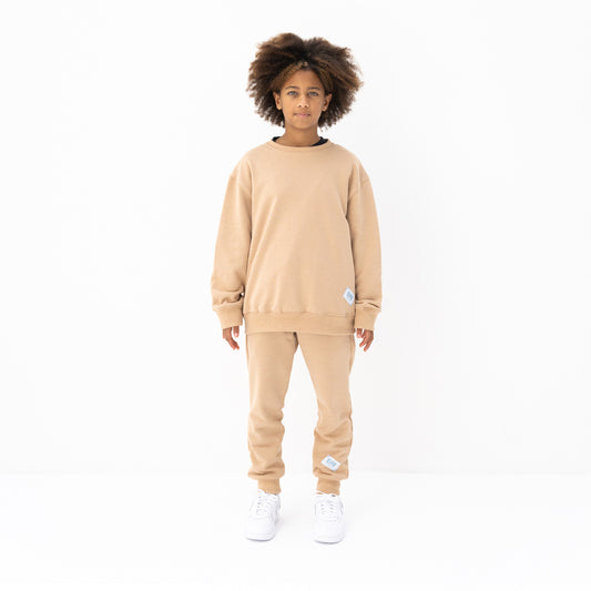 KIDD, @kidd.ae e-shop conceptual children’s brand genderless clothing I AM sweatshirt color sand / beige Dubai