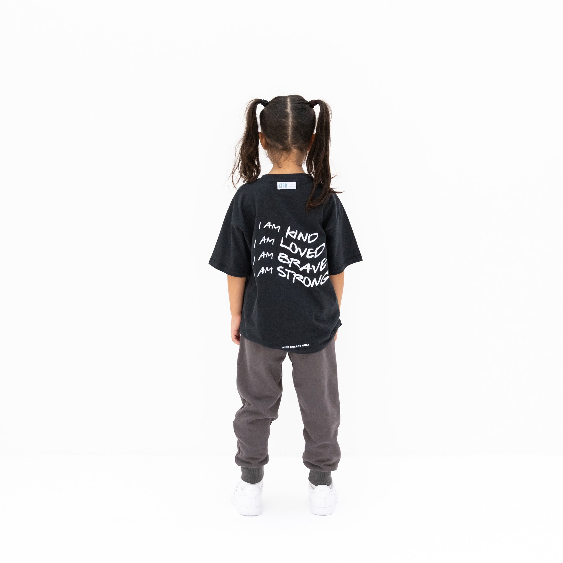 KIDD, @kidd.ae e-shop conceptual children’s brand genderless clothing jogger color medium grey Dubai